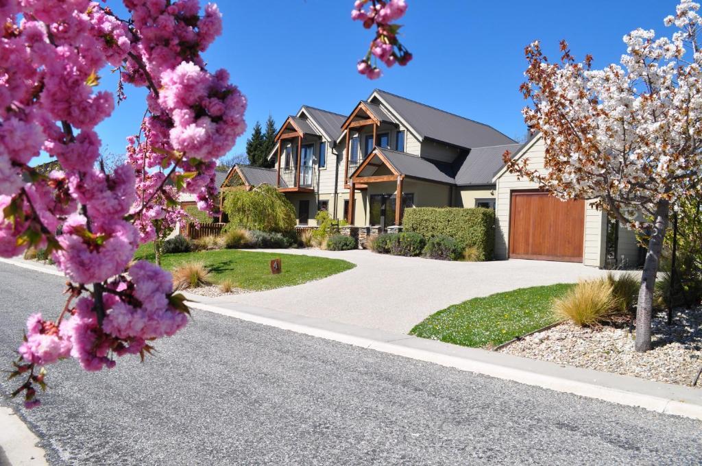 Wanaka Luxury Apartments Exterior photo